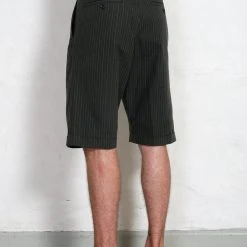 HANSEN GARMENTS BIRK | Single Pleated Shorts | Khaki Pin 9 HANSEN GARMENTS BIRK | Single Pleated Shorts | Khaki Pin -PUMA Shop birk single pleated shorts khaki pin hansen garments 528273