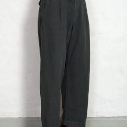 HANSEN GARMENTS BOBBY | Super Wide Pleated Trousers | Oxidized 10 HANSEN GARMENTS BOBBY | Super Wide Pleated Trousers | Oxidized -PUMA Shop bobby super wide pleated shorts oxidized hansen garments 584053