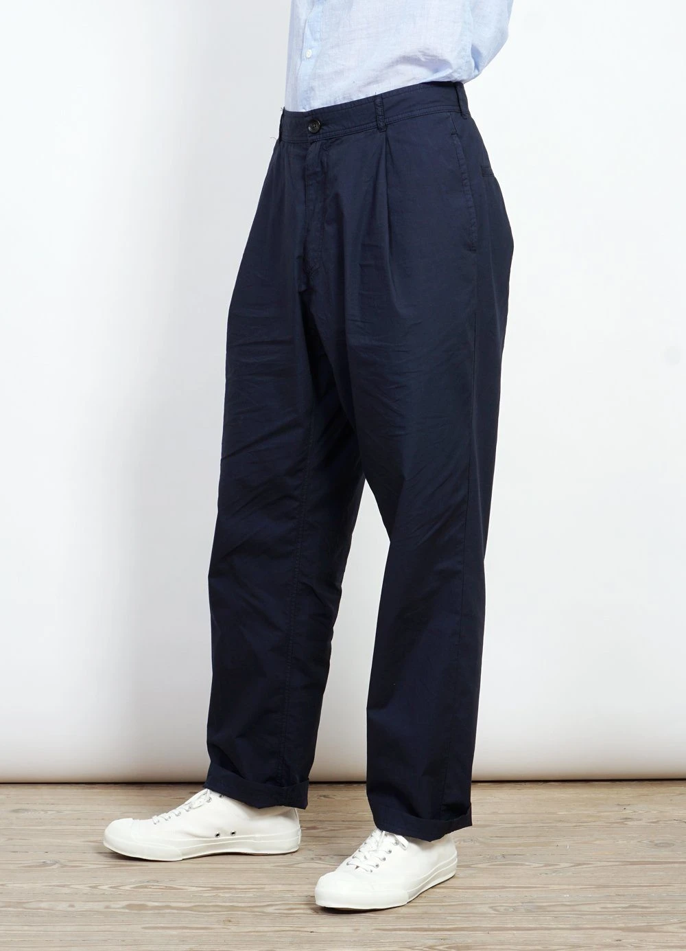 HANSEN GARMENTS EIGIL | Light Wide Cut Summer Trousers | Navy 4 HANSEN GARMENTS EIGIL | Light Wide Cut Summer Trousers | Navy – Bild 4