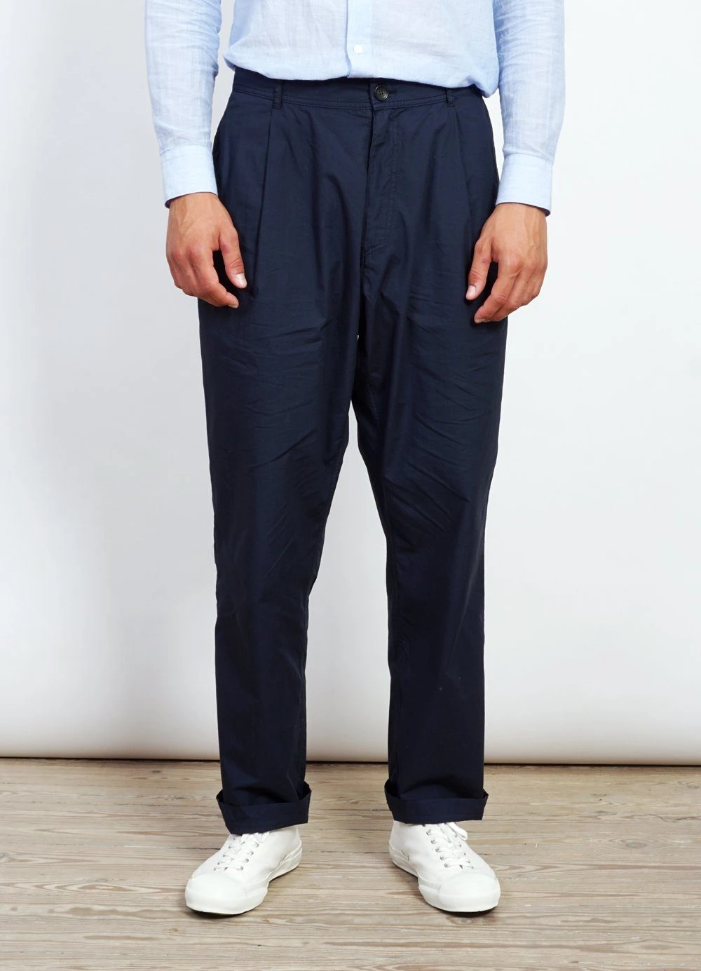 HANSEN GARMENTS EIGIL | Light Wide Cut Summer Trousers | Navy 2 HANSEN GARMENTS EIGIL | Light Wide Cut Summer Trousers | Navy – Bild 2