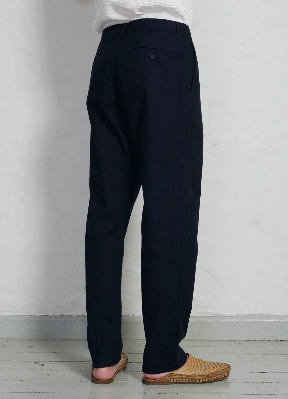 HANSEN GARMENTS KEN | Wide Cut Trousers | Indigo Herringbone 4 HANSEN GARMENTS KEN | Wide Cut Trousers | Indigo Herringbone – Bild 4