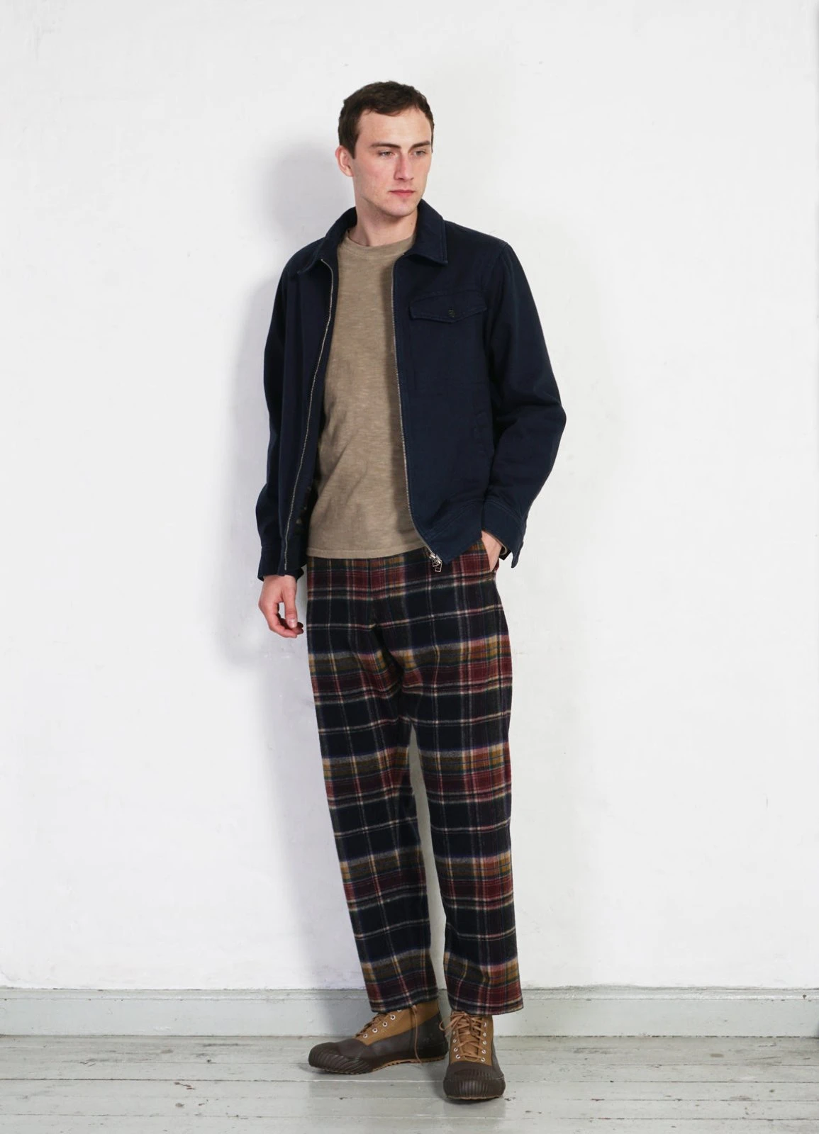 HANSEN GARMENTS TYGE | Wide Cut Cropped Trousers | Multi Colour Check 9 HANSEN GARMENTS TYGE | Wide Cut Cropped Trousers | Multi Colour Check – Bild 9
